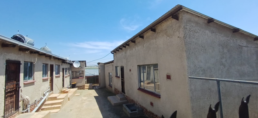 To Let 1 Bedroom Property for Rent in Bohlokong Free State